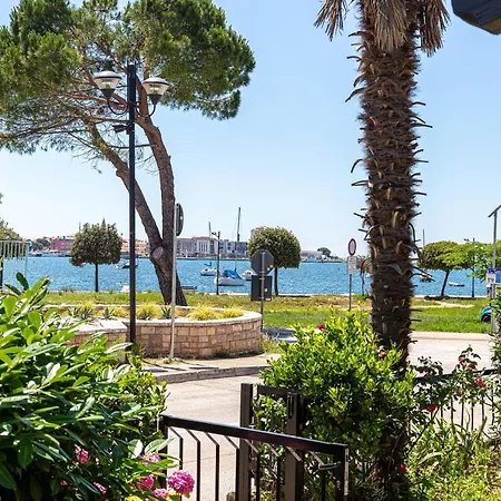 Villa Umag Seafront-2