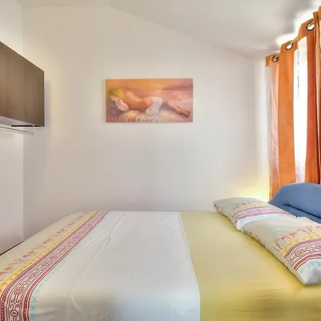 Apartments Suzy-3